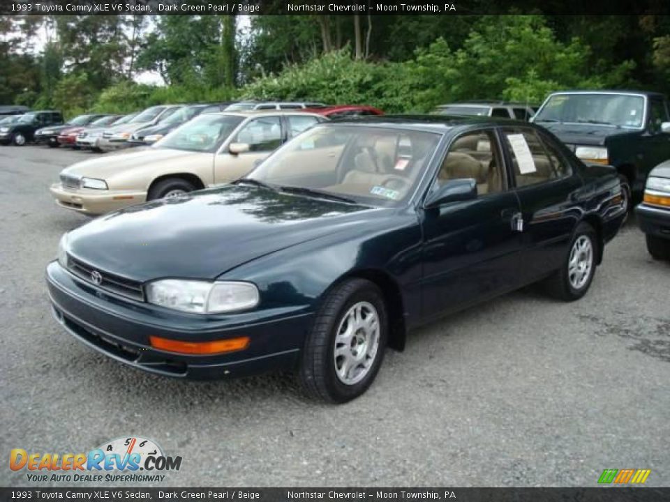 1993 Toyota Camry XLE V6 Sedan Dark Green Pearl / Beige Photo #5