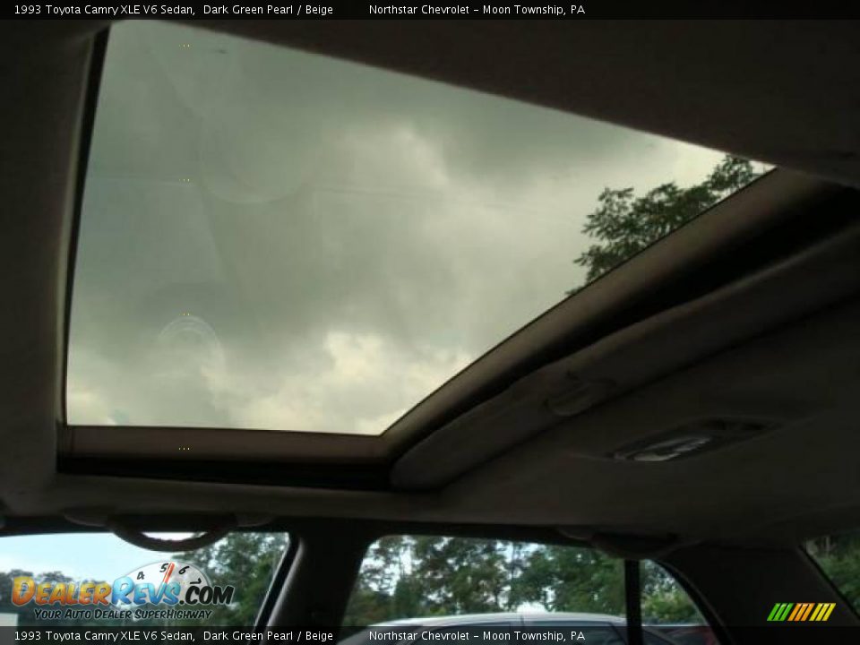 1993 Toyota Camry XLE V6 Sedan Dark Green Pearl / Beige Photo #12