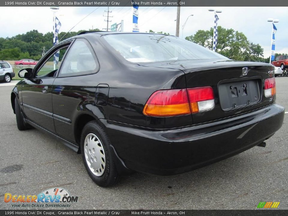 1996 Honda Civic DX Coupe Granada Black Pearl Metallic / Gray Photo #3