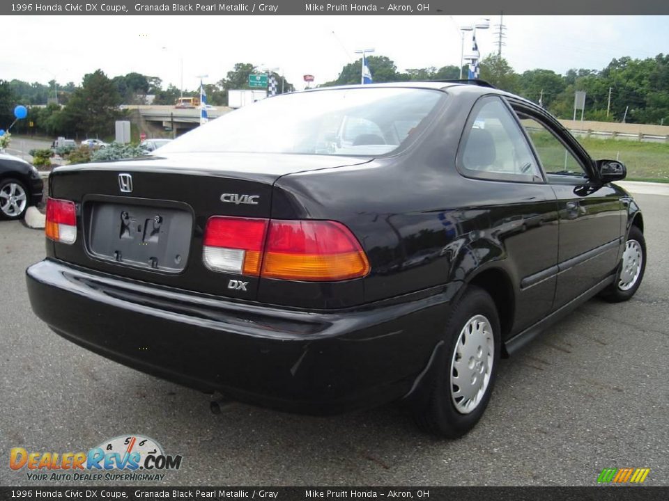 1996 Honda Civic DX Coupe Granada Black Pearl Metallic / Gray Photo #5
