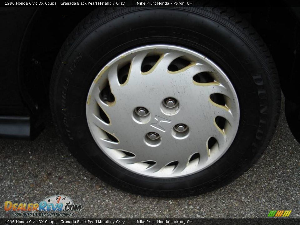 1996 Honda Civic DX Coupe Granada Black Pearl Metallic / Gray Photo #11