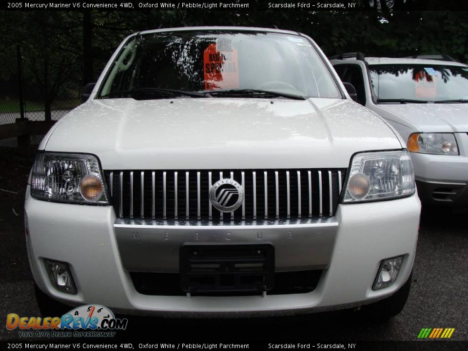 2005 Mercury Mariner V6 Convenience 4WD Oxford White / Pebble/Light Parchment Photo #2