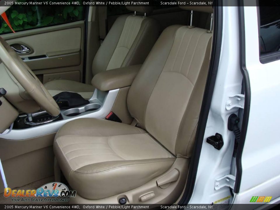 2005 Mercury Mariner V6 Convenience 4WD Oxford White / Pebble/Light Parchment Photo #14