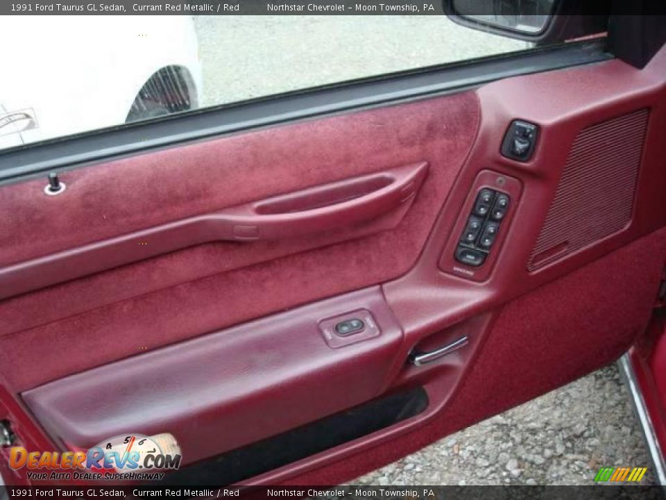 1991 Ford Taurus GL Sedan Currant Red Metallic / Red Photo #11