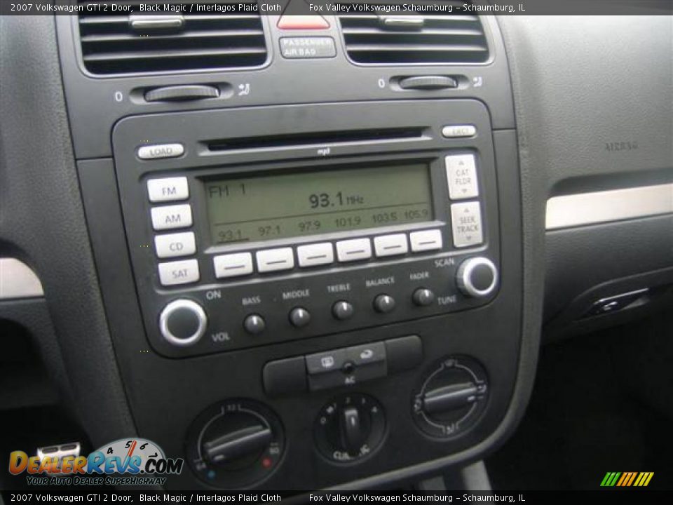 2007 Volkswagen GTI 2 Door Black Magic / Interlagos Plaid Cloth Photo #12