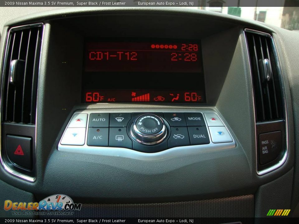 2009 Nissan Maxima 3.5 SV Premium Super Black / Frost Leather Photo #24