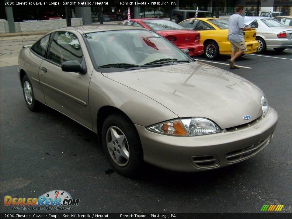 2000 Chevrolet Cavalier Coupe Sandrift Metallic / Neutral Photo #5