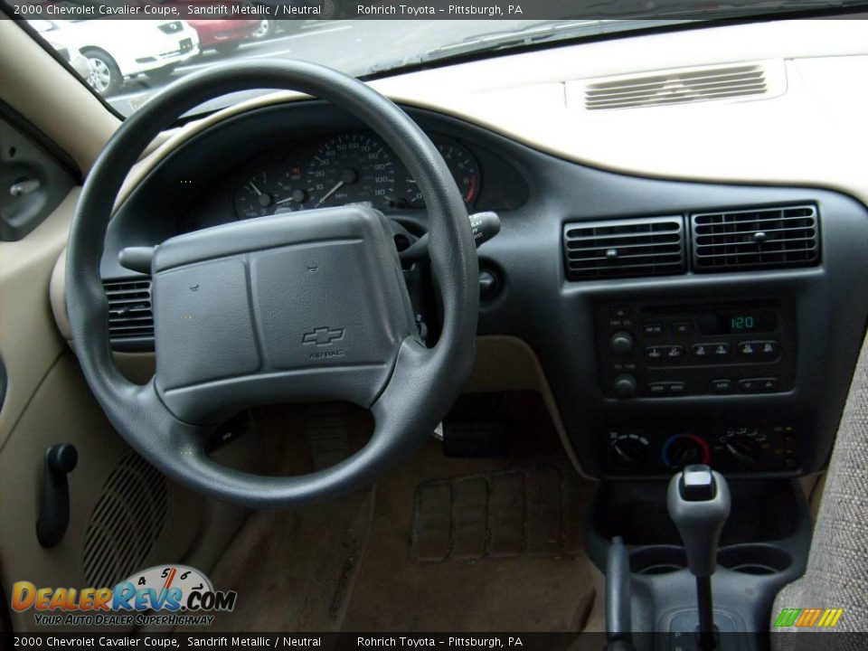 2000 Chevrolet Cavalier Coupe Sandrift Metallic / Neutral Photo #13