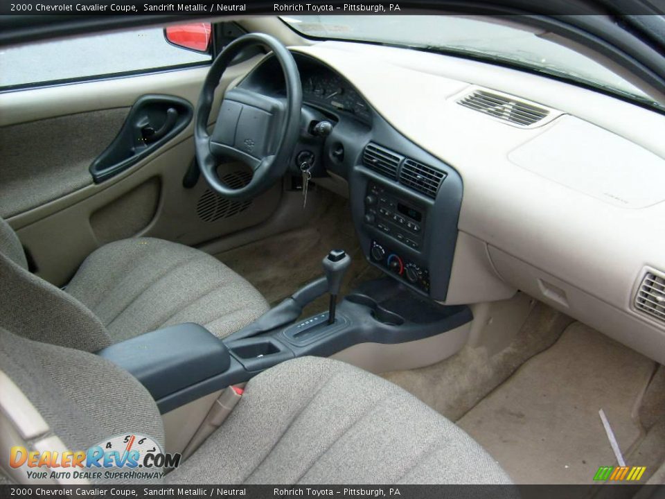 2000 Chevrolet Cavalier Coupe Sandrift Metallic / Neutral Photo #15