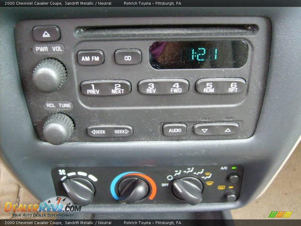 2000 Chevrolet Cavalier Coupe Sandrift Metallic / Neutral Photo #19