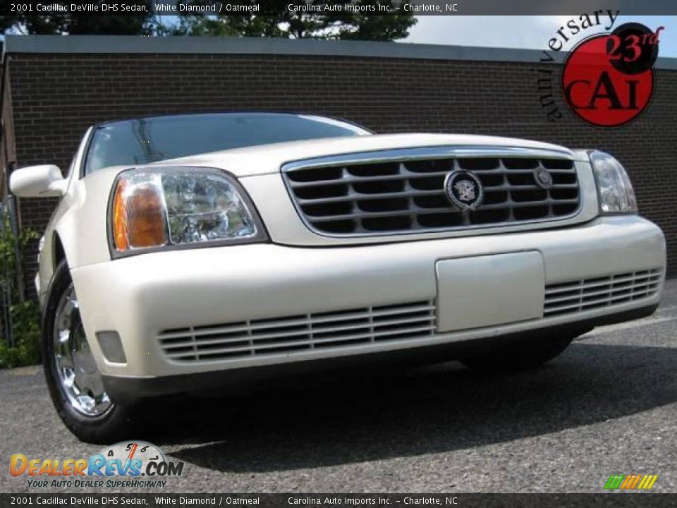 2001 Cadillac DeVille DHS Sedan White Diamond / Oatmeal Photo #1