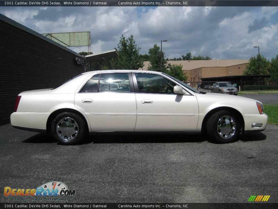 2001 Cadillac DeVille DHS Sedan White Diamond / Oatmeal Photo #9