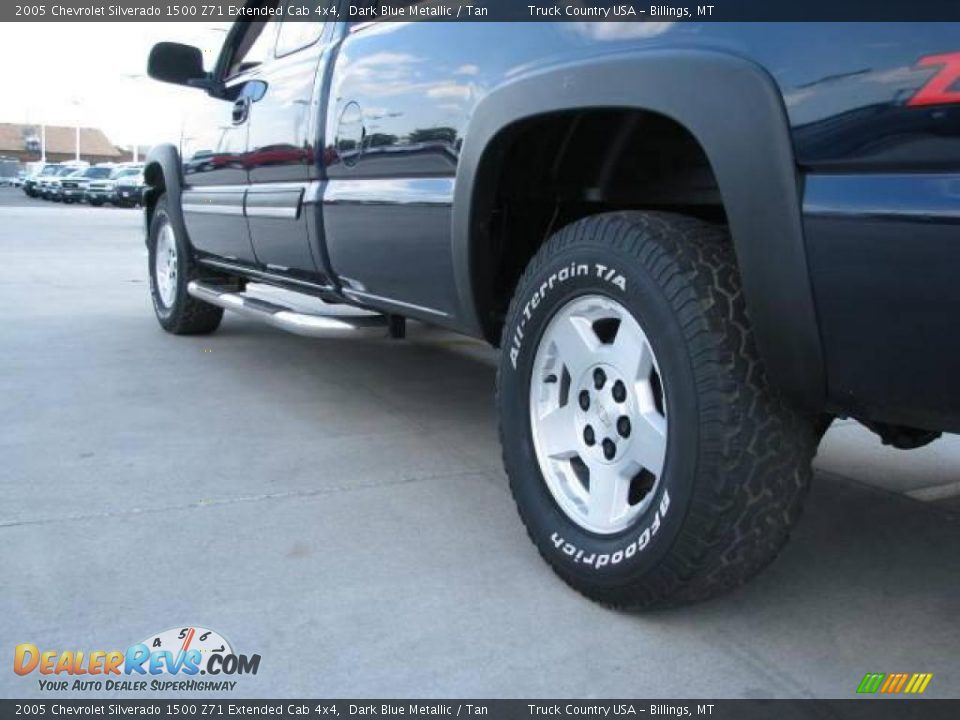 2005 Chevrolet Silverado 1500 Z71 Extended Cab 4x4 Dark Blue Metallic / Tan Photo #6