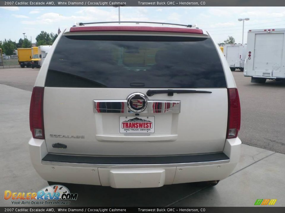 2007 Cadillac Escalade AWD White Diamond / Cocoa/Light Cashmere Photo #5
