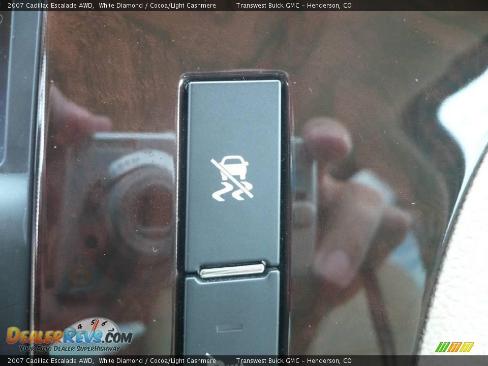2007 Cadillac Escalade AWD White Diamond / Cocoa/Light Cashmere Photo #29