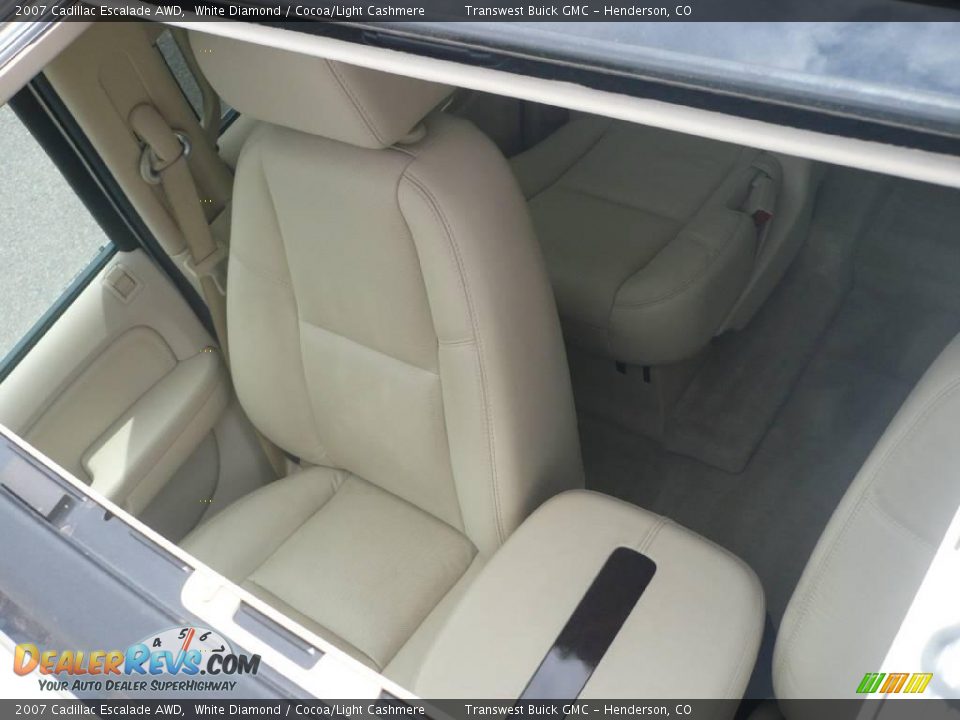 2007 Cadillac Escalade AWD White Diamond / Cocoa/Light Cashmere Photo #32