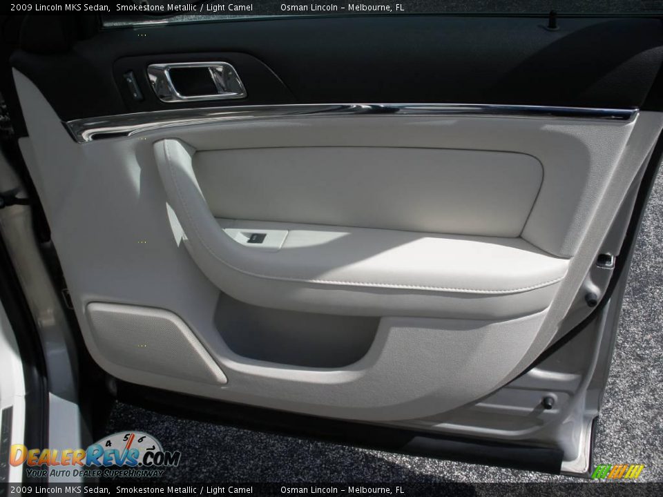 2009 Lincoln MKS Sedan Smokestone Metallic / Light Camel Photo #17