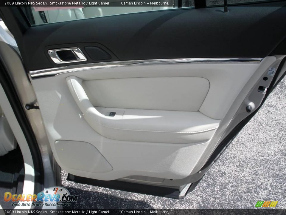 2009 Lincoln MKS Sedan Smokestone Metallic / Light Camel Photo #19