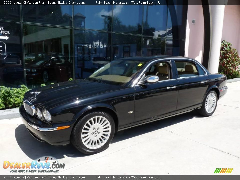 2006 Jaguar XJ Vanden Plas Ebony Black / Champagne Photo #1