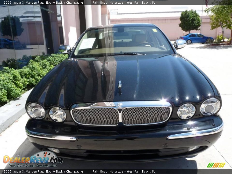2006 Jaguar XJ Vanden Plas Ebony Black / Champagne Photo #2