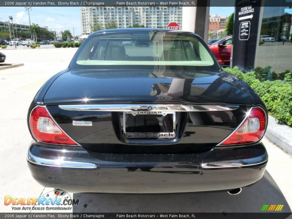 2006 Jaguar XJ Vanden Plas Ebony Black / Champagne Photo #5