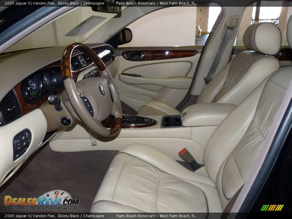 2006 Jaguar XJ Vanden Plas Ebony Black / Champagne Photo #19