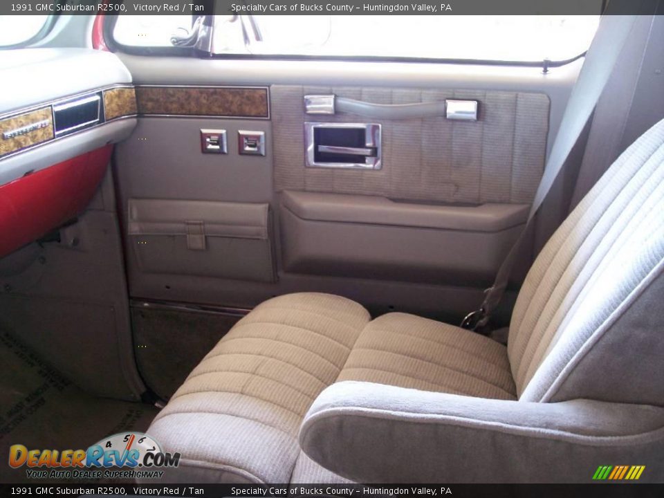 1991 GMC Suburban R2500 Victory Red / Tan Photo #29