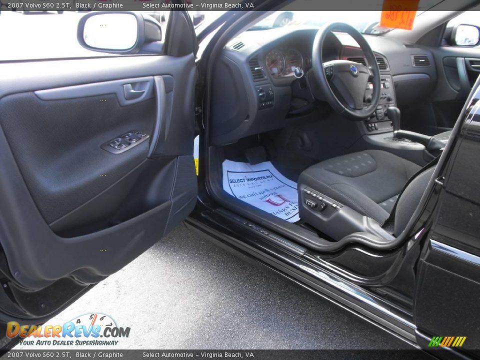 2007 Volvo S60 2.5T Black / Graphite Photo #16