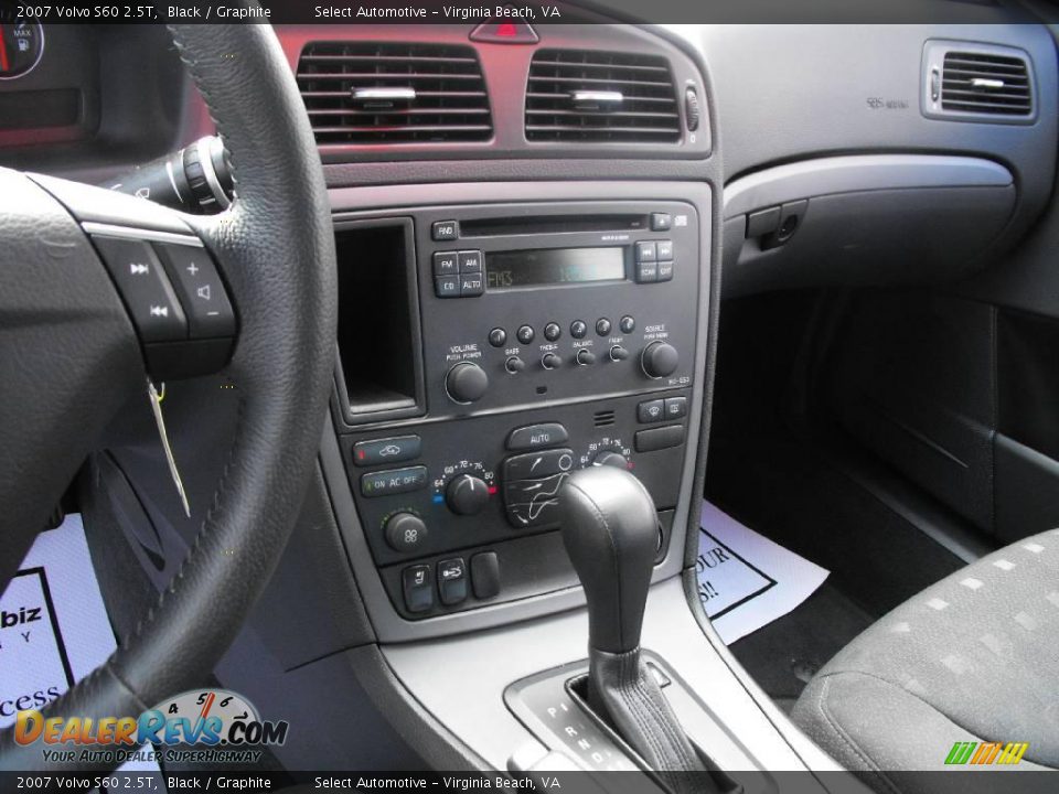 2007 Volvo S60 2.5T Black / Graphite Photo #18