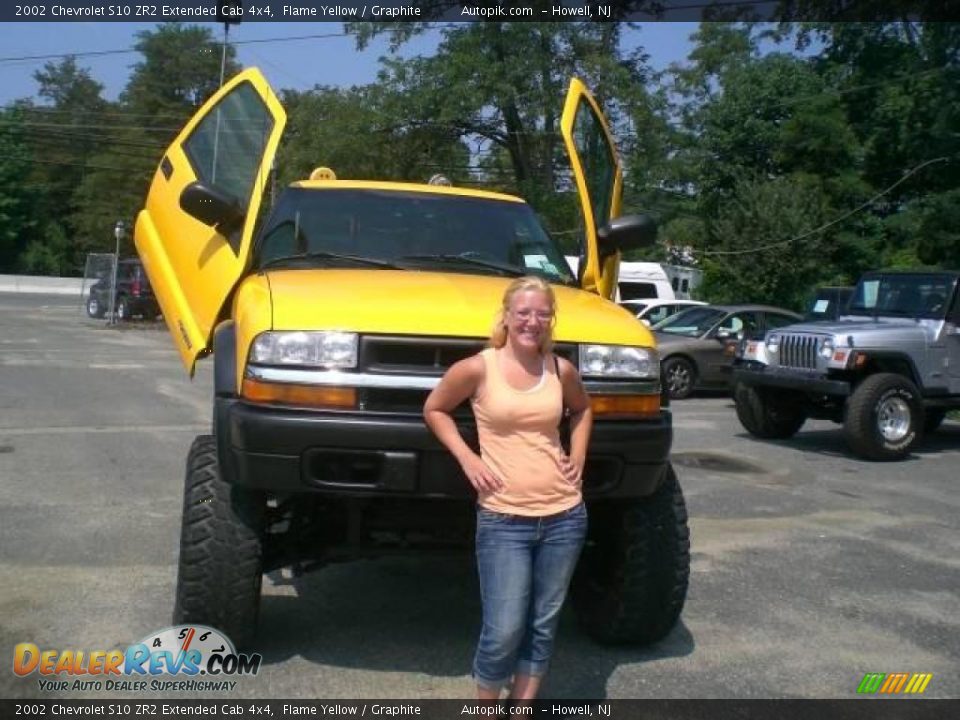 2002 Chevrolet S10 ZR2 Extended Cab 4x4 Flame Yellow / Graphite Photo #1