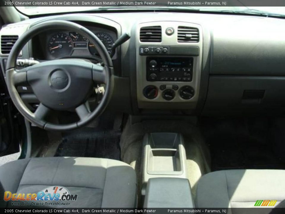 2005 Chevrolet Colorado LS Crew Cab 4x4 Dark Green Metallic / Medium Dark Pewter Photo #27