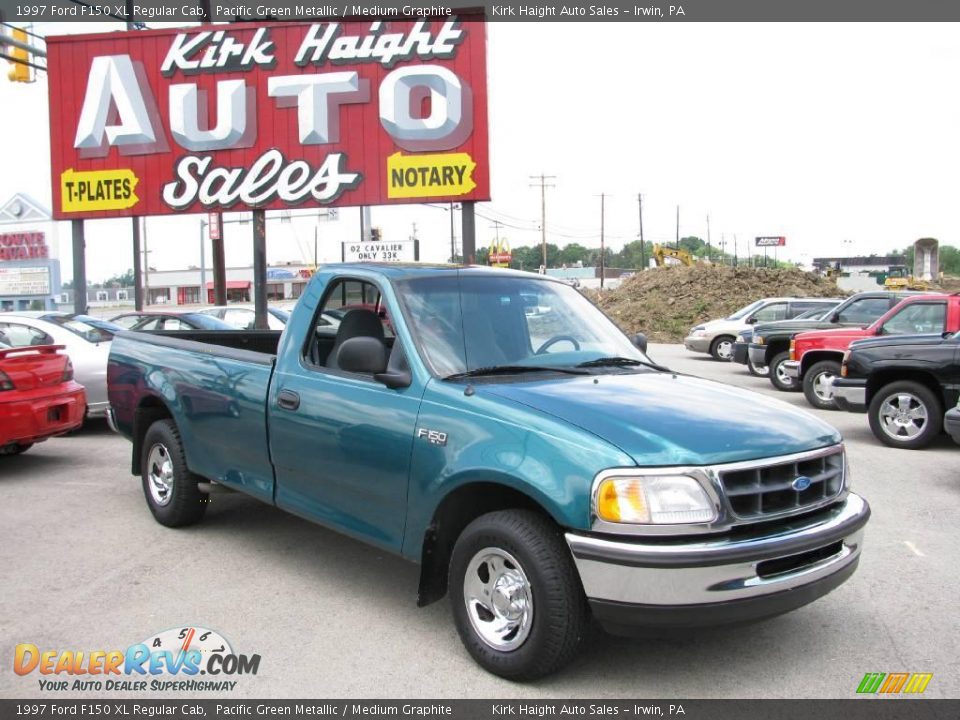 1997 Ford F150 XL Regular Cab Pacific Green Metallic / Medium Graphite Photo #1