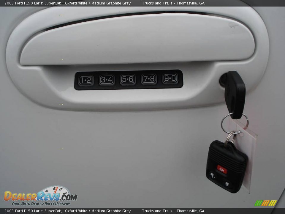 2003 Ford F150 Lariat SuperCab Oxford White / Medium Graphite Grey Photo #17