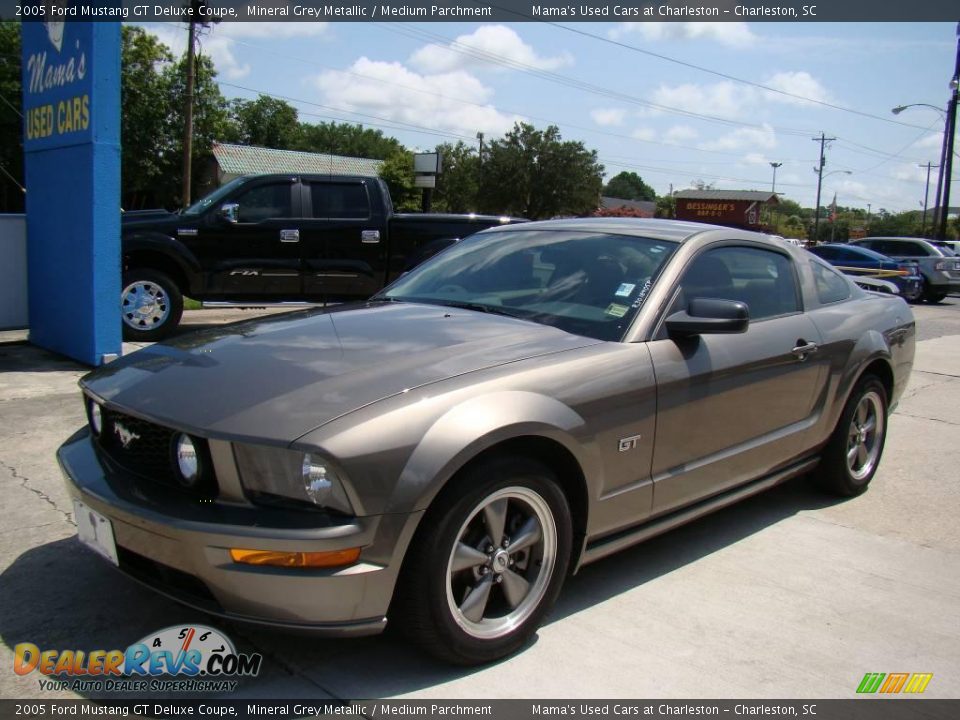 2005 Ford Mustang GT Deluxe Coupe Mineral Grey Metallic / Medium Parchment Photo #4