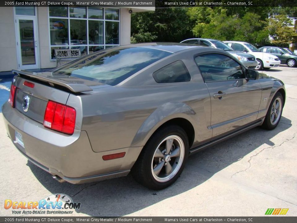 2005 Ford Mustang GT Deluxe Coupe Mineral Grey Metallic / Medium Parchment Photo #8