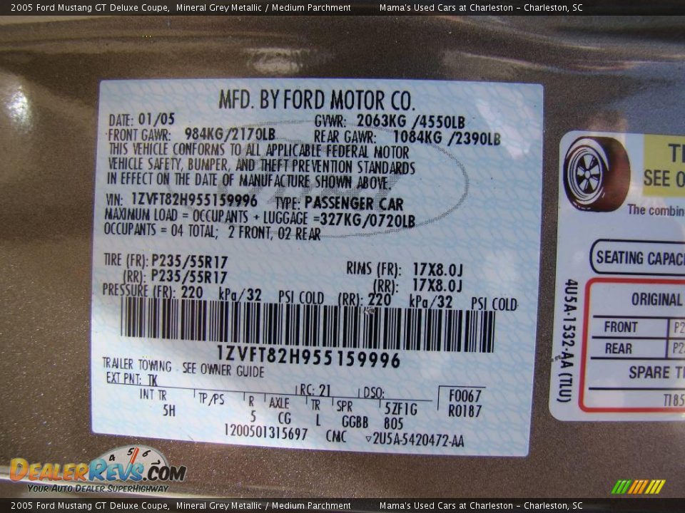 2005 Ford Mustang GT Deluxe Coupe Mineral Grey Metallic / Medium Parchment Photo #18