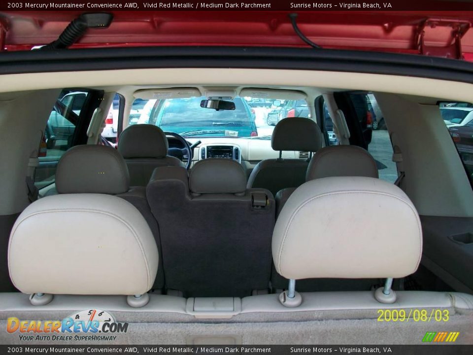 2003 Mercury Mountaineer Convenience AWD Vivid Red Metallic / Medium Dark Parchment Photo #8