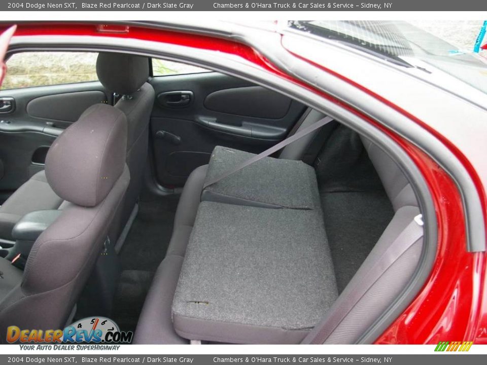 2004 Dodge Neon SXT Blaze Red Pearlcoat / Dark Slate Gray Photo #9