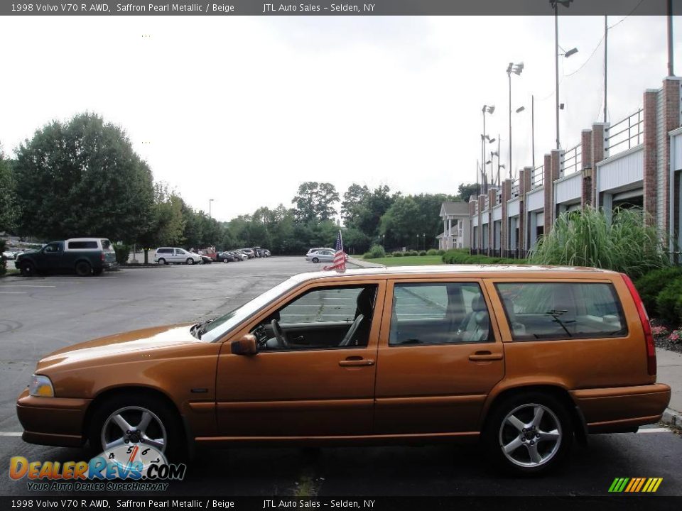 1998 Volvo V70 R AWD Saffron Pearl Metallic / Beige Photo 3