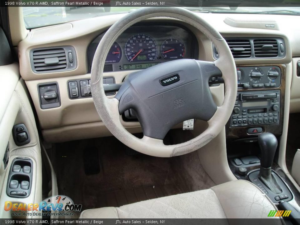1998 Volvo V70 R AWD Steering Wheel Photo #11