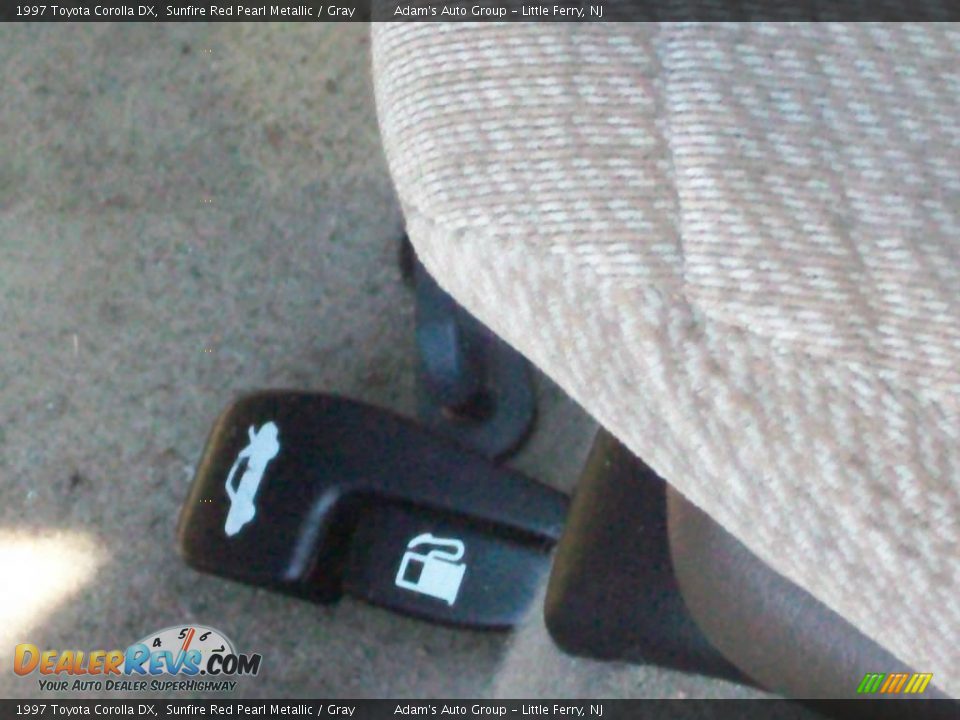 1997 Toyota Corolla DX Sunfire Red Pearl Metallic / Gray Photo #16