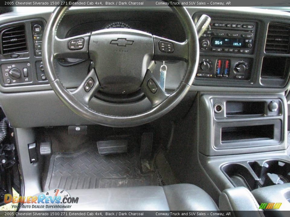2005 Chevrolet Silverado 1500 Z71 Extended Cab 4x4 Black / Dark Charcoal Photo #9