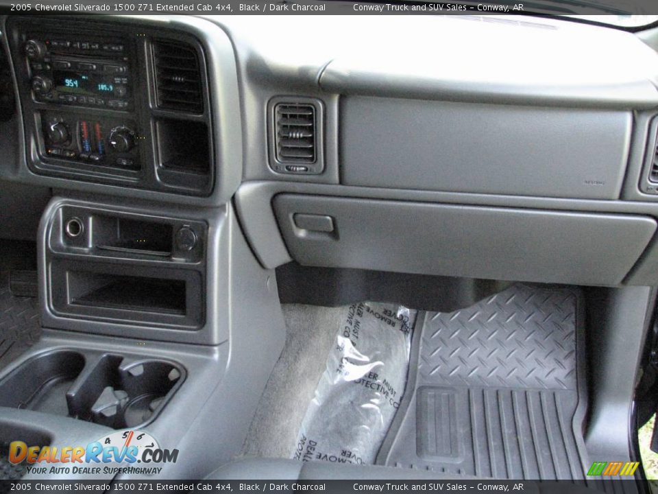 2005 Chevrolet Silverado 1500 Z71 Extended Cab 4x4 Black / Dark Charcoal Photo #14