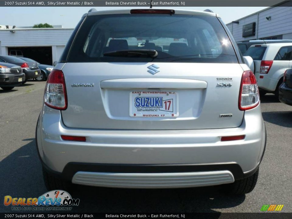 2007 Suzuki SX4 AWD Silky Silver Metallic / Black Photo #5