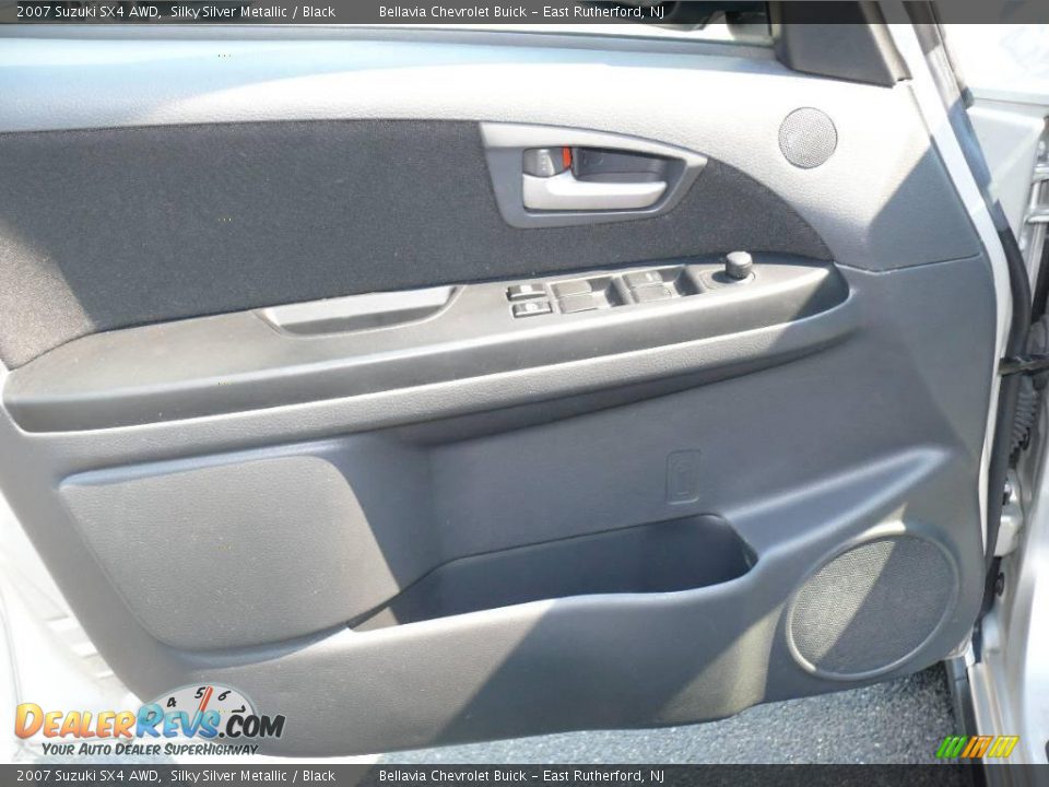 2007 Suzuki SX4 AWD Silky Silver Metallic / Black Photo #6