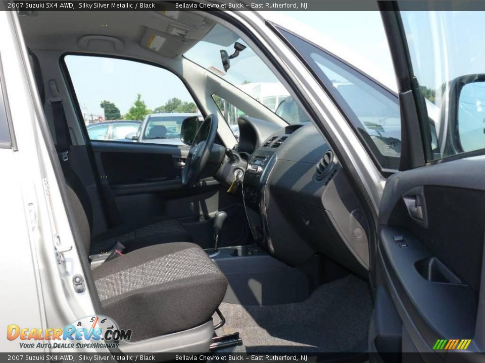 2007 Suzuki SX4 AWD Silky Silver Metallic / Black Photo #8