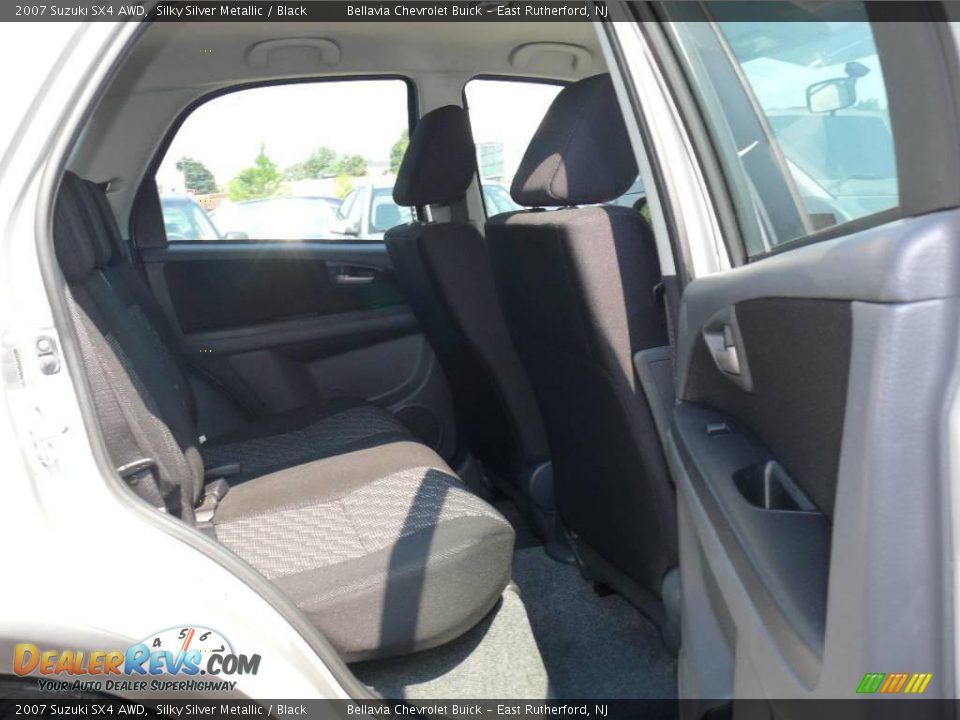 2007 Suzuki SX4 AWD Silky Silver Metallic / Black Photo #12
