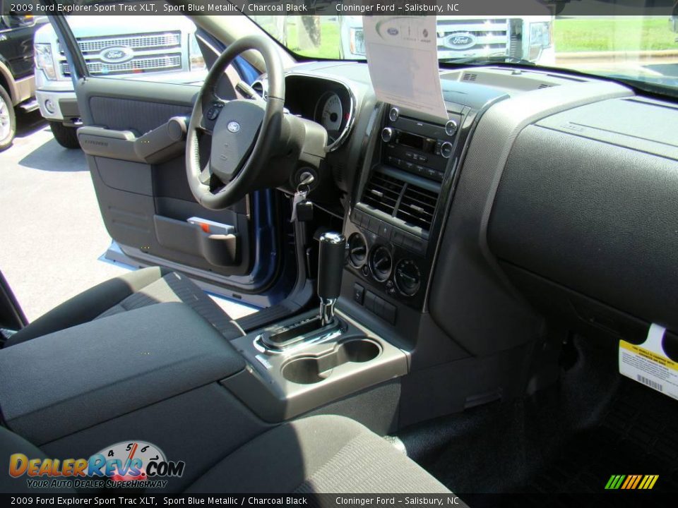 2009 Ford Explorer Sport Trac XLT Sport Blue Metallic / Charcoal Black Photo #13