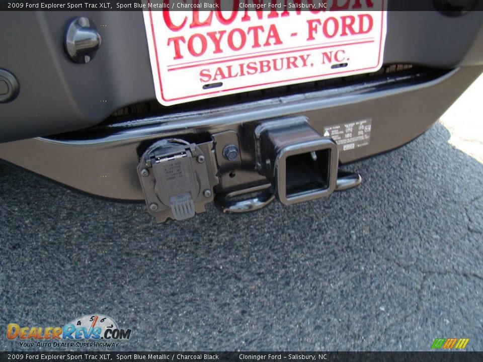 2009 Ford Explorer Sport Trac XLT Sport Blue Metallic / Charcoal Black Photo #17