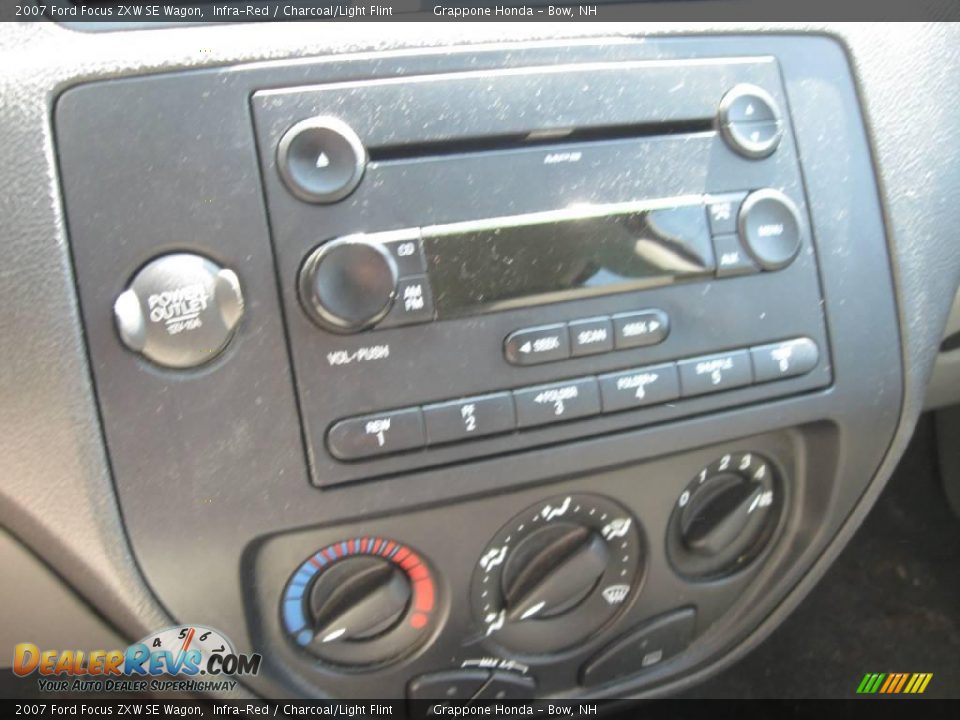 2007 Ford Focus ZXW SE Wagon Infra-Red / Charcoal/Light Flint Photo #6